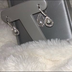 Sterling Silver - Sapphire & Pearl Jewelry Set